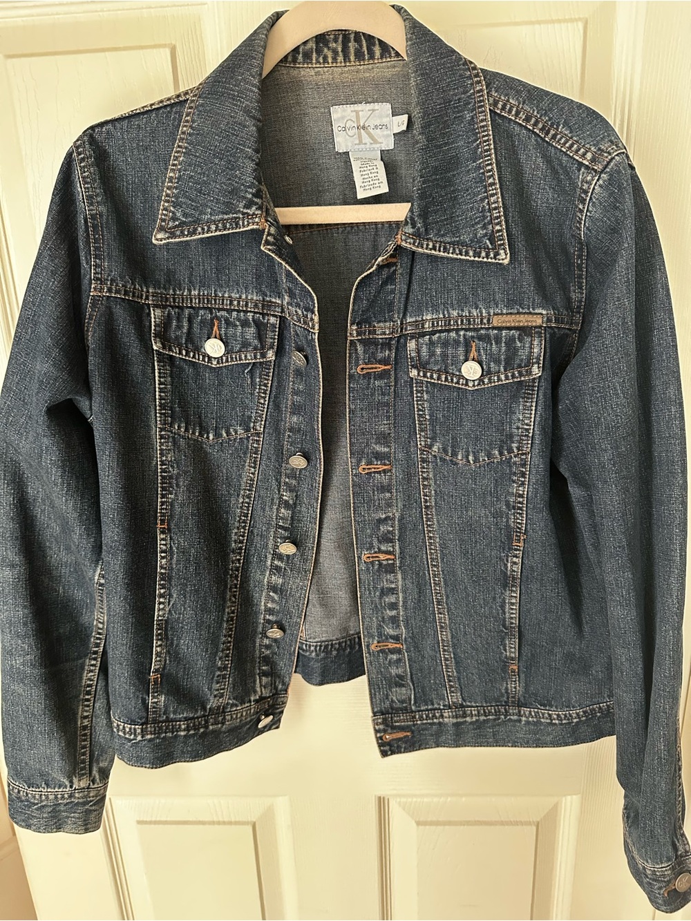 Calvin Klein Jeans Women’s Utility Trucker Denim Jacket Indigo Blue Size Large